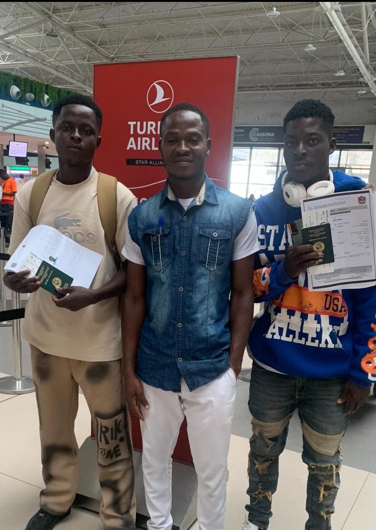 Group Deployment at Airport